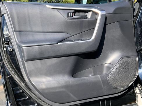 Used 2024 Toyota RAV4 LE image 21