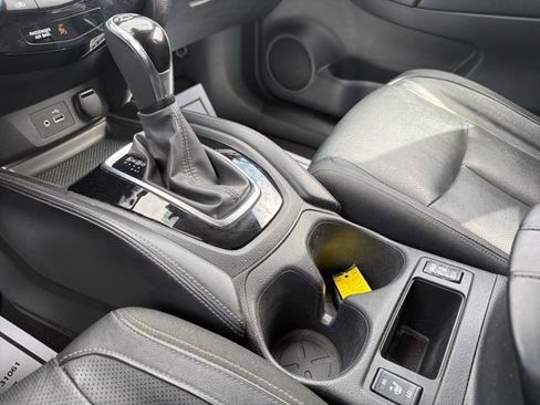 Used 2018 Nissan Rogue SL image 22