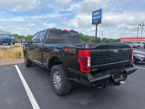 Used 2022 Ford F250 Lariat w/ Lariat Ultimate Package AWD/4WD image 3