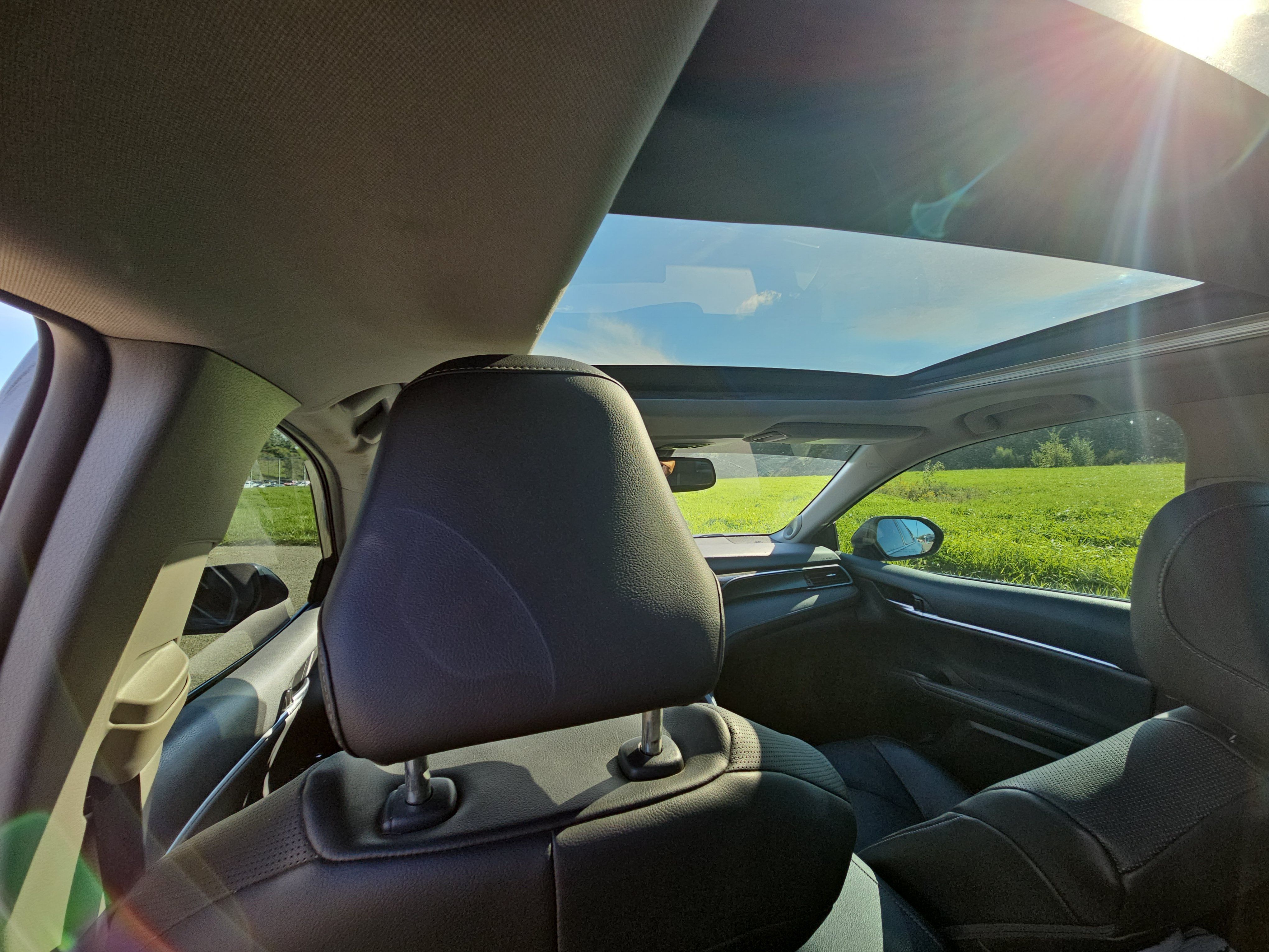Used 2022 Toyota Camry XSE w/ Navigation Package FWD image 17
