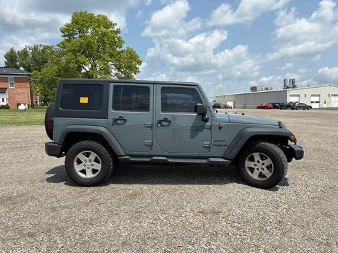 Used 2014 Jeep Wrangler Unlimited Sport w/ Quick Order Package 24S AWD/4WD image 12