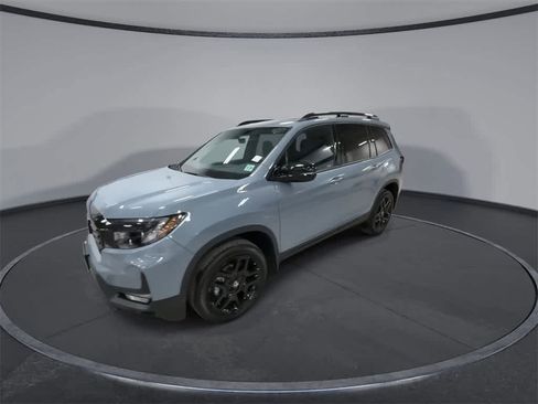 Used 2024 Honda Passport Black Edition image 4