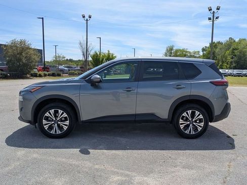 Used 2023 Nissan Rogue SV image 6