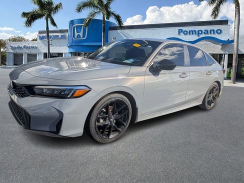 Used 2025 Honda Civic Sport image 5