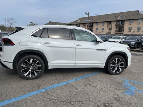 New 2026 Volkswagen Atlas Cross Sport SEL Premium R-Line image 5