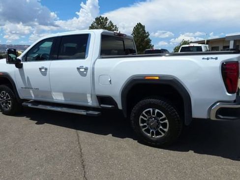 Used 2024 GMC Sierra 2500 SLT w/ SLT Premium Package AWD/4WD image 7