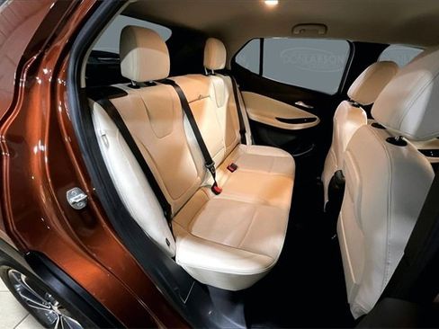 Used 2021 Buick Encore GX Select image 16