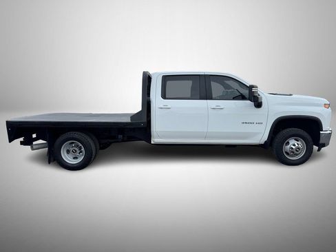 Used 2022 Chevrolet Silverado 3500 LT w/ Convenience Package AWD/4WD image 6