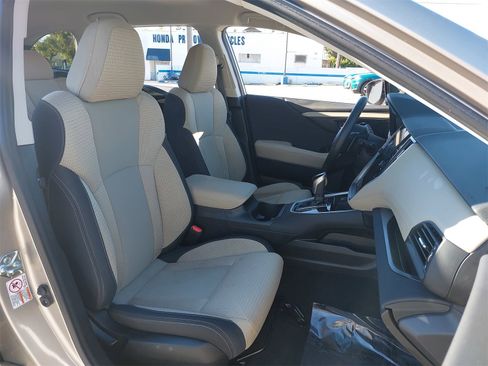 Used 2020 Subaru Outback Premium image 10