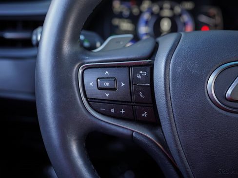 Used 2023 Lexus ES 350 w/ Premium Package image 28