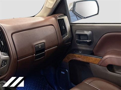 Used 2016 Chevrolet Silverado 1500 High Country w/ High Country Premium Package image 27