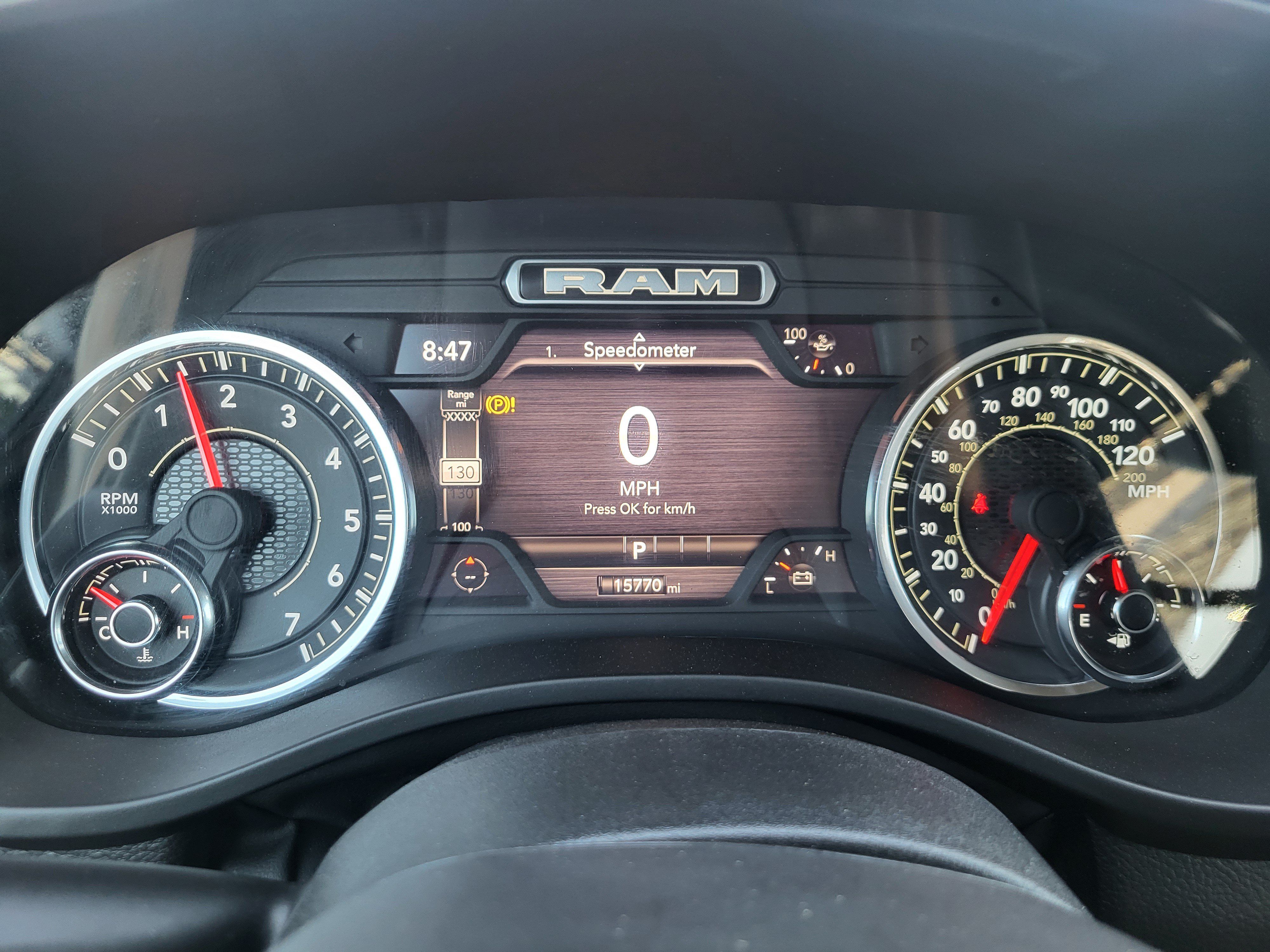 Used 2025 RAM 1500 Laramie AWD/4WD image 14