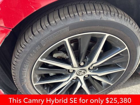 Used 2022 Toyota Camry SE image 7