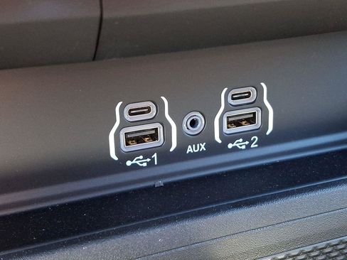 New 2026 RAM 3500 Big Horn AWD/4WD image 15