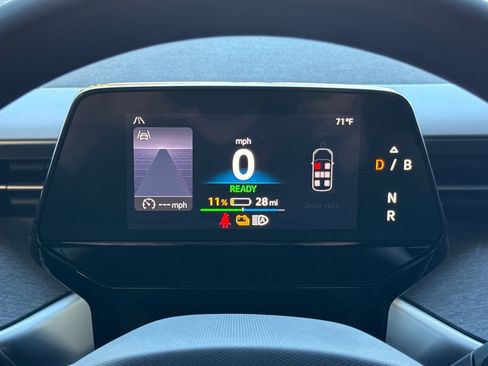 New 2025 Volkswagen ID. Buzz Pro S RWD image 26