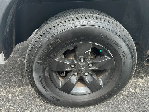 Used 2012 RAM 1500 Classic SLT AWD/4WD image 25