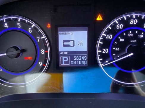 Used 2015 INFINITI Q40 w/ Navigation Package image 15