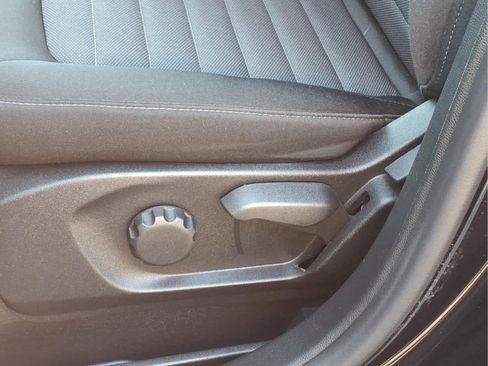 Used 2024 Ford Edge SE w/ Cargo Accessory Package AWD/4WD image 16