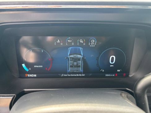 Used 2023 Ford F250 Lariat AWD/4WD image 32