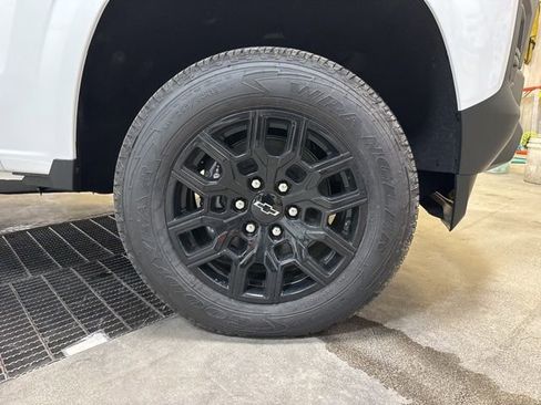 New 2026 Chevrolet Colorado W/T w/ WT Custom Package image 9