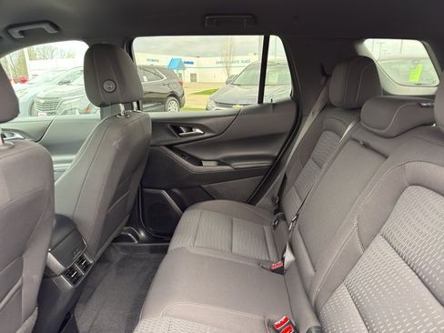 Used 2025 Chevrolet Equinox LT FWD image 31