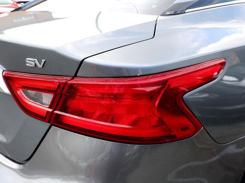 Used 2017 Nissan Maxima 3.5 SV image 10