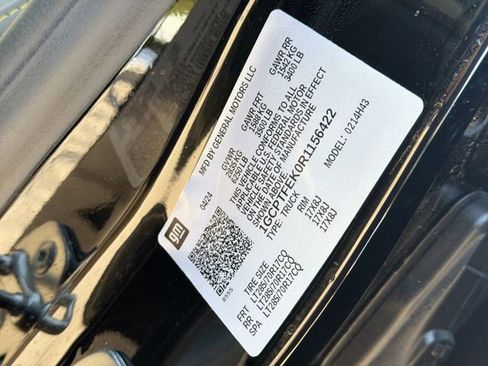 Certified 2024 Chevrolet Colorado ZR2 w/ Safety Package image 33