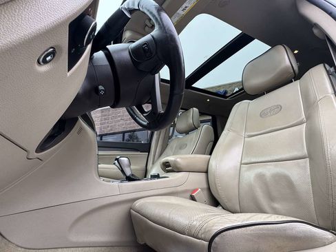 Used 2018 Jeep Grand Cherokee Overland image 23