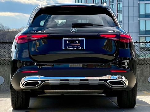 Certified 2026 Mercedes-Benz GLC 300 4MATIC image 6