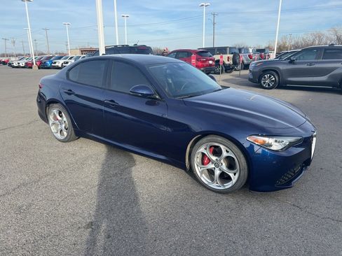 Used 2019 Alfa Romeo Giulia Ti Sport w/ Quick Order Package 22U Sport image 2