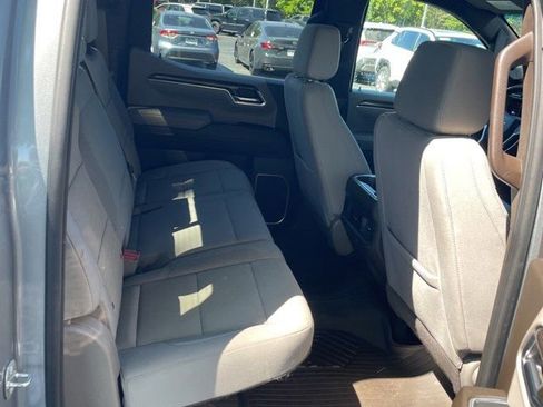 Used 2023 Chevrolet Silverado 1500 LT Trail Boss w/ Convenience Package II AWD/4WD image 10