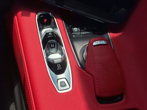 Used 2025 Chevrolet Corvette Stingray Preferred Conv w/ Z51 Performance Package RWD image 24