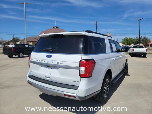 Used 2024 Ford Expedition Max XLT image 7