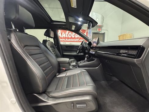 Used 2024 Honda CR-V Sport Touring image 12