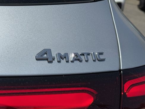 New 2025 Mercedes-Benz GLC 350e 4MATIC image 16
