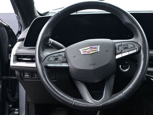 Used 2024 Cadillac XT4 Premium Luxury FWD image 27