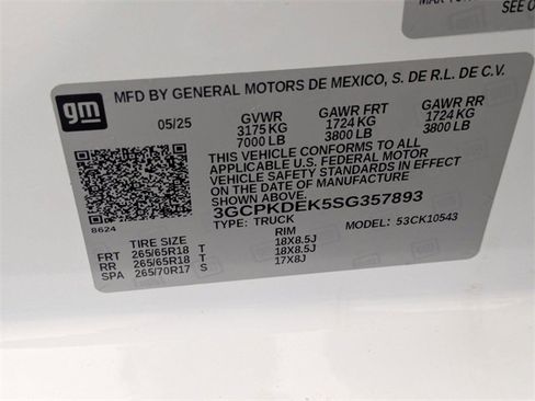 Certified 2025 Chevrolet Silverado 1500 LT w/ Leather Package image 38