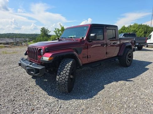 Used 2021 Jeep Gladiator Sport AWD/4WD image 3