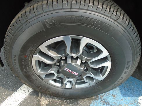 New 2025 GMC Sierra 3500 Pro w/ Convenience Package image 13