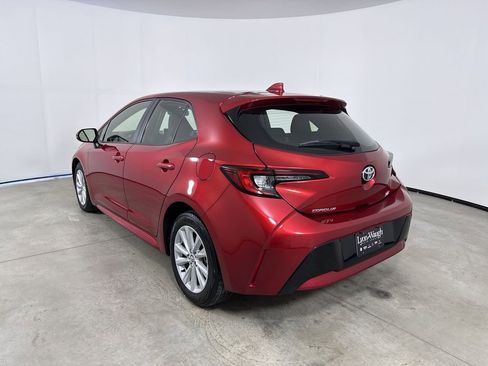 Used 2023 Toyota Corolla SE image 3