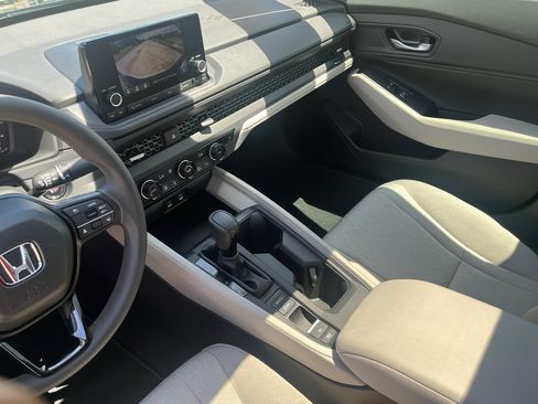Certified 2025 Honda Accord SE image 21