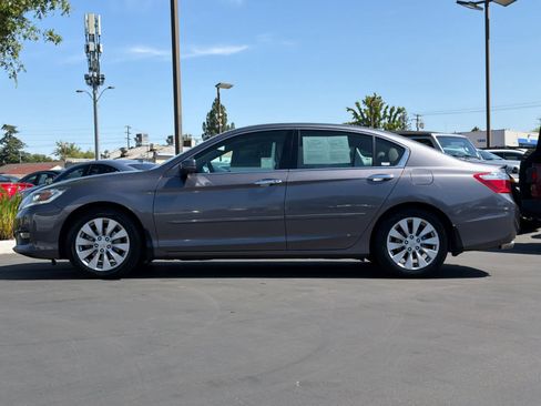 Used 2014 Honda Accord Touring image 9