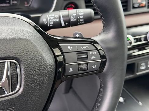 Certified 2024 Honda Pilot Elite image 26