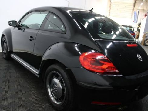 Used 2012 Volkswagen Beetle 2.5 FWD image 7