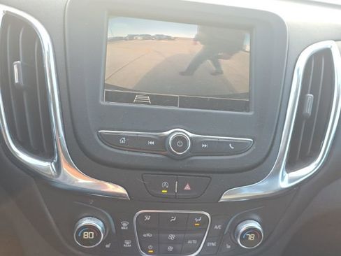 Used 2022 Chevrolet Equinox LT image 12