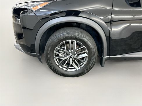 Used 2023 Nissan Rogue S AWD/4WD image 11