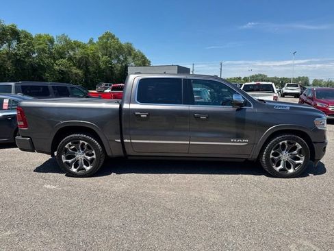 Used 2023 RAM 1500 Limited AWD/4WD image 12