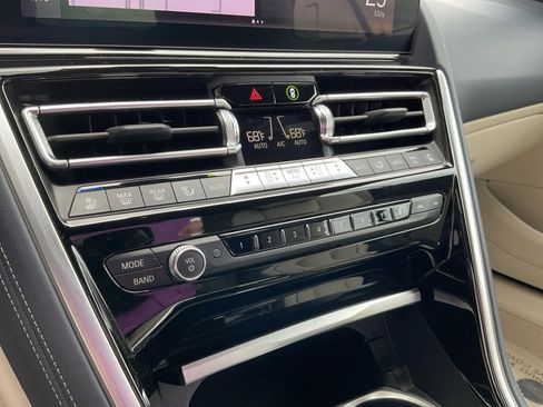 Used 2024 BMW M850i xDrive Convertible AWD/4WD image 18