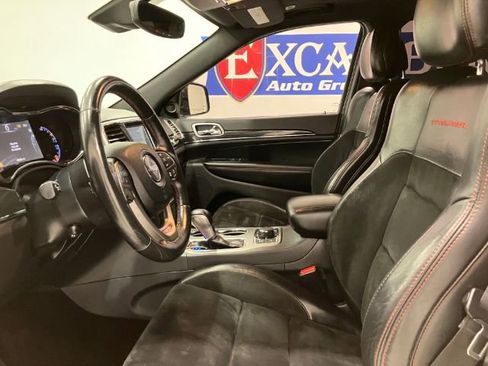 Used 2017 Jeep Grand Cherokee Trailhawk w/ Trailhawk Luxury Group AWD/4WD image 32