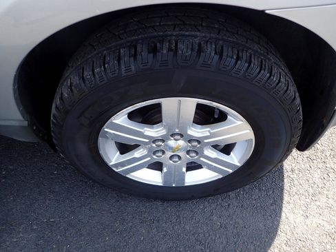 Used 2012 Chevrolet Traverse LT image 24